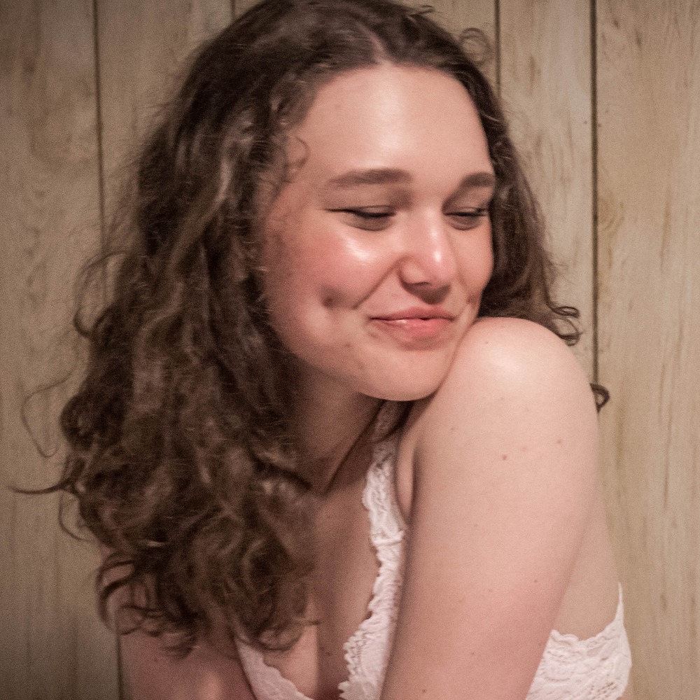 Meet your Posher, Lauren